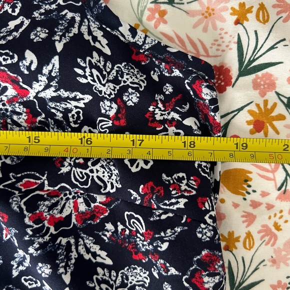 Faded Glory Women's Blue red white Floral Paisley Sleeveless Tank Top Size M - Picture 8 of 8